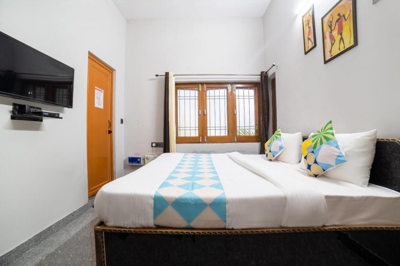 Hotel O Home Gautam Homestay Dehradun Esterno foto