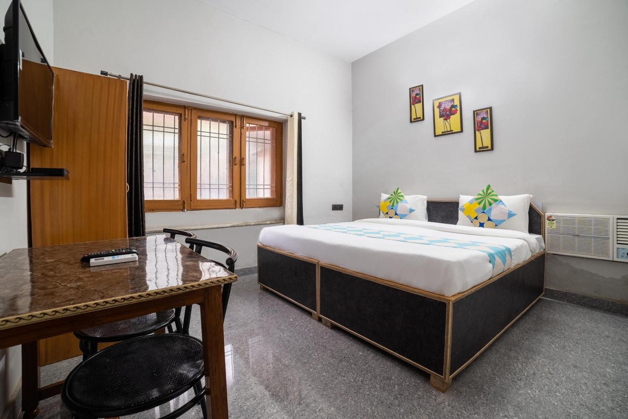 Hotel O Home Gautam Homestay Dehradun Esterno foto