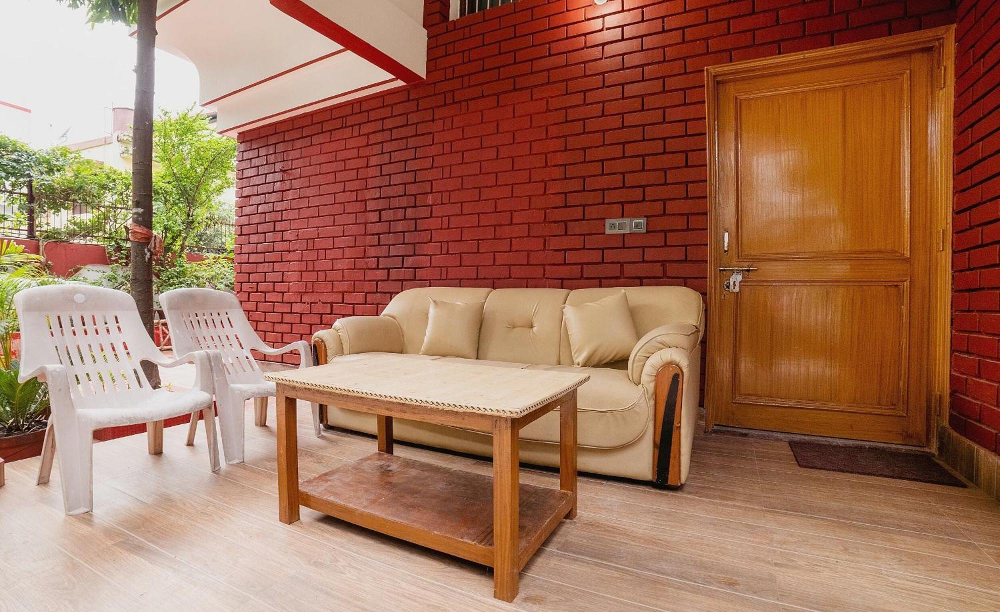 Hotel O Home Gautam Homestay Dehradun Esterno foto