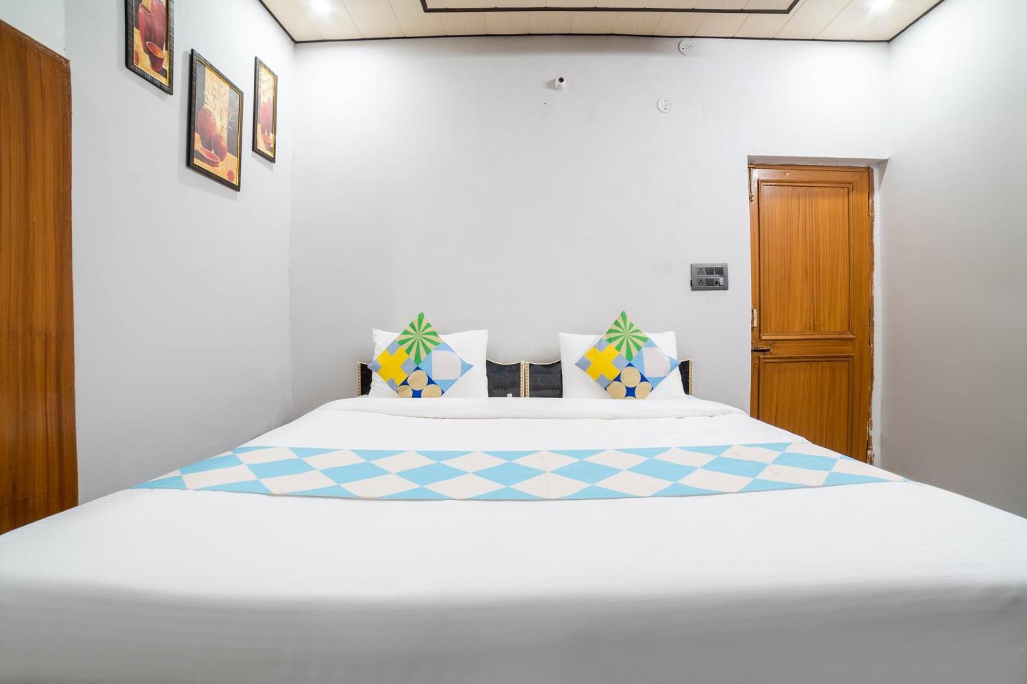 Hotel O Home Gautam Homestay Dehradun Esterno foto
